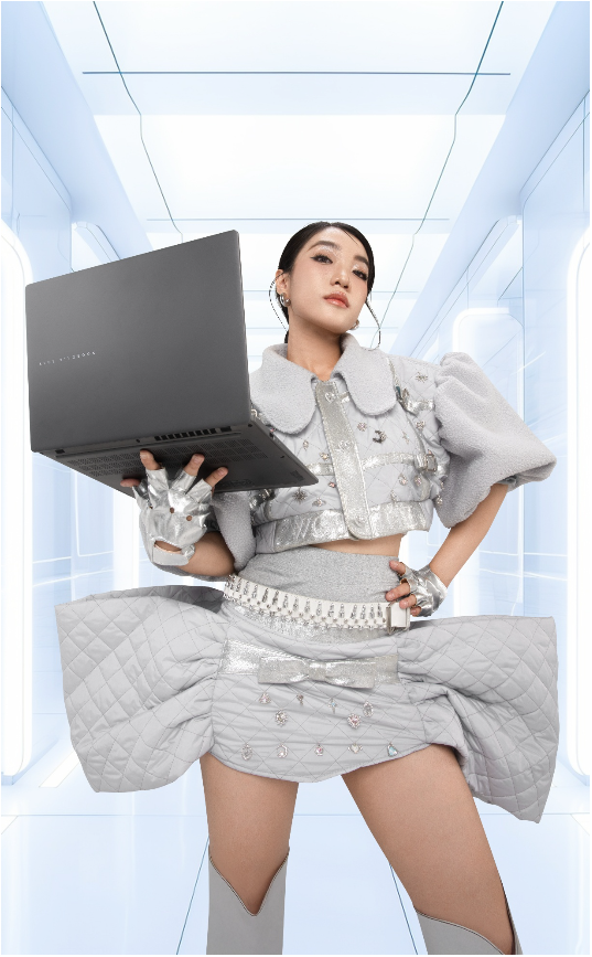 Chi Xê, Sang Traan và bí kíp “nhẹ gánh học, chơi” để theo đuổi đam mê- Ảnh 2.