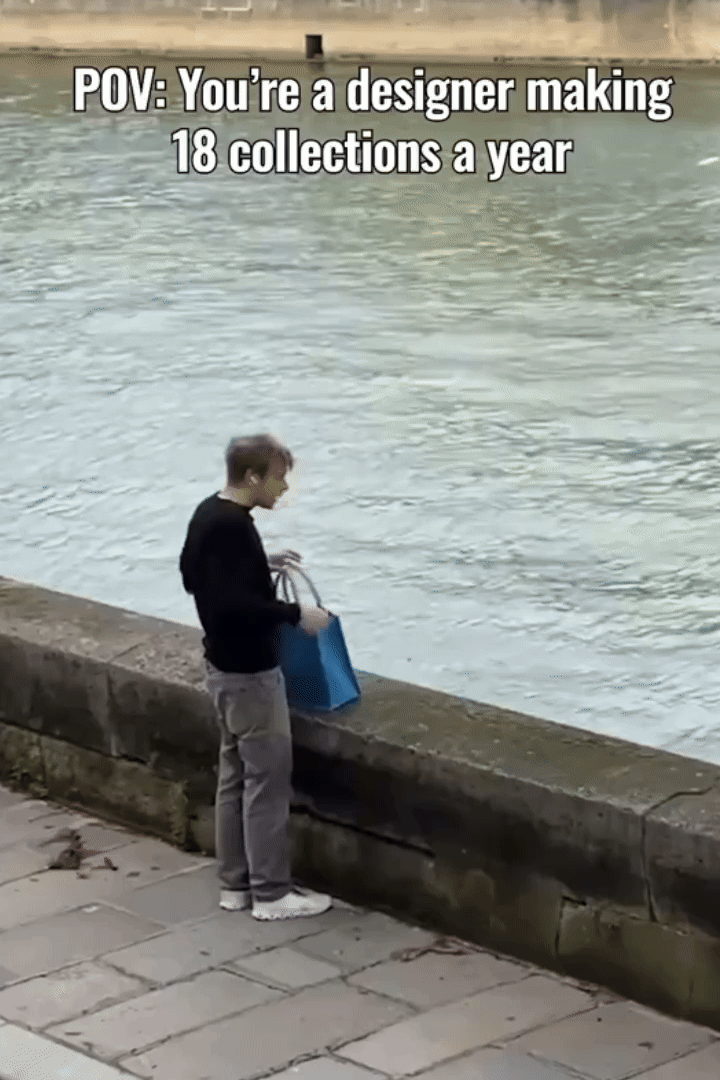 Người đàn ông đứng sau 