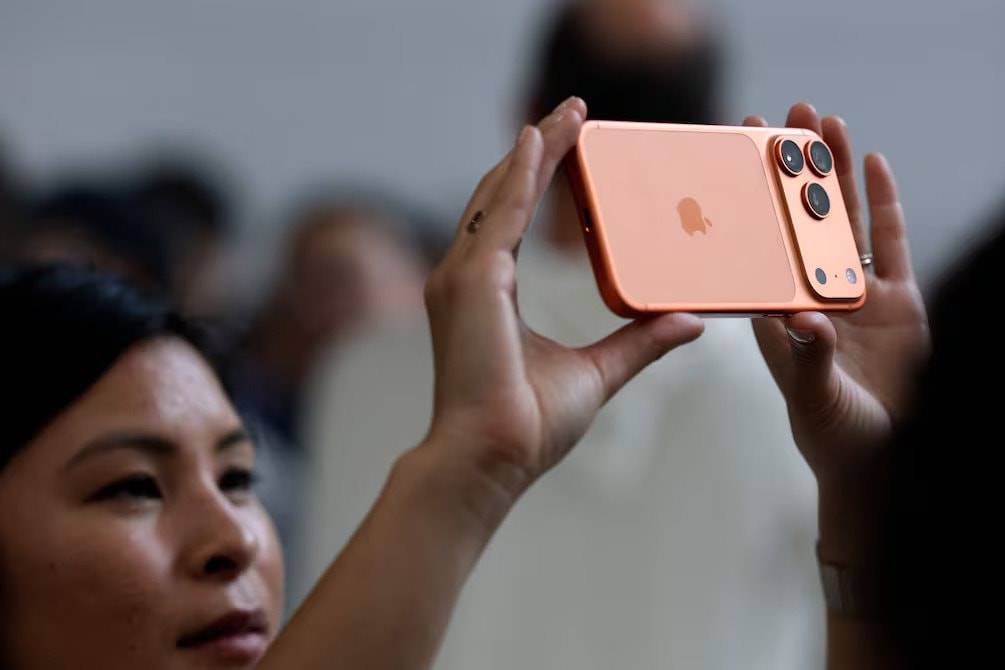 Gác lại những lời khen, nhìn thẳng vào sự thật: iPhone 17 năm nay thực sự 