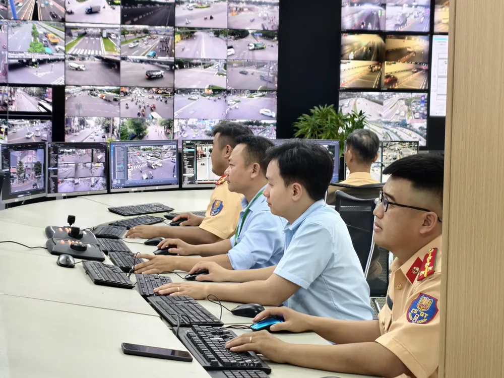 LUC-LUONG-TUAN-TRA 2.jpeg