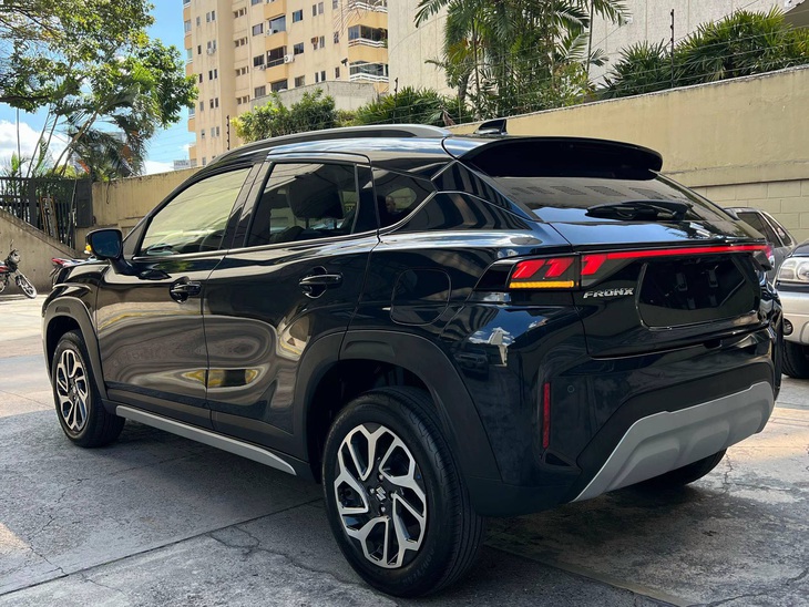 Suzuki Fronx nhá hàng trước khi ra mắt Việt Nam: Có hybrid, giá tạm tính từ 520 triệu đồng 2 Suzuki Fronx - Ảnh 7.