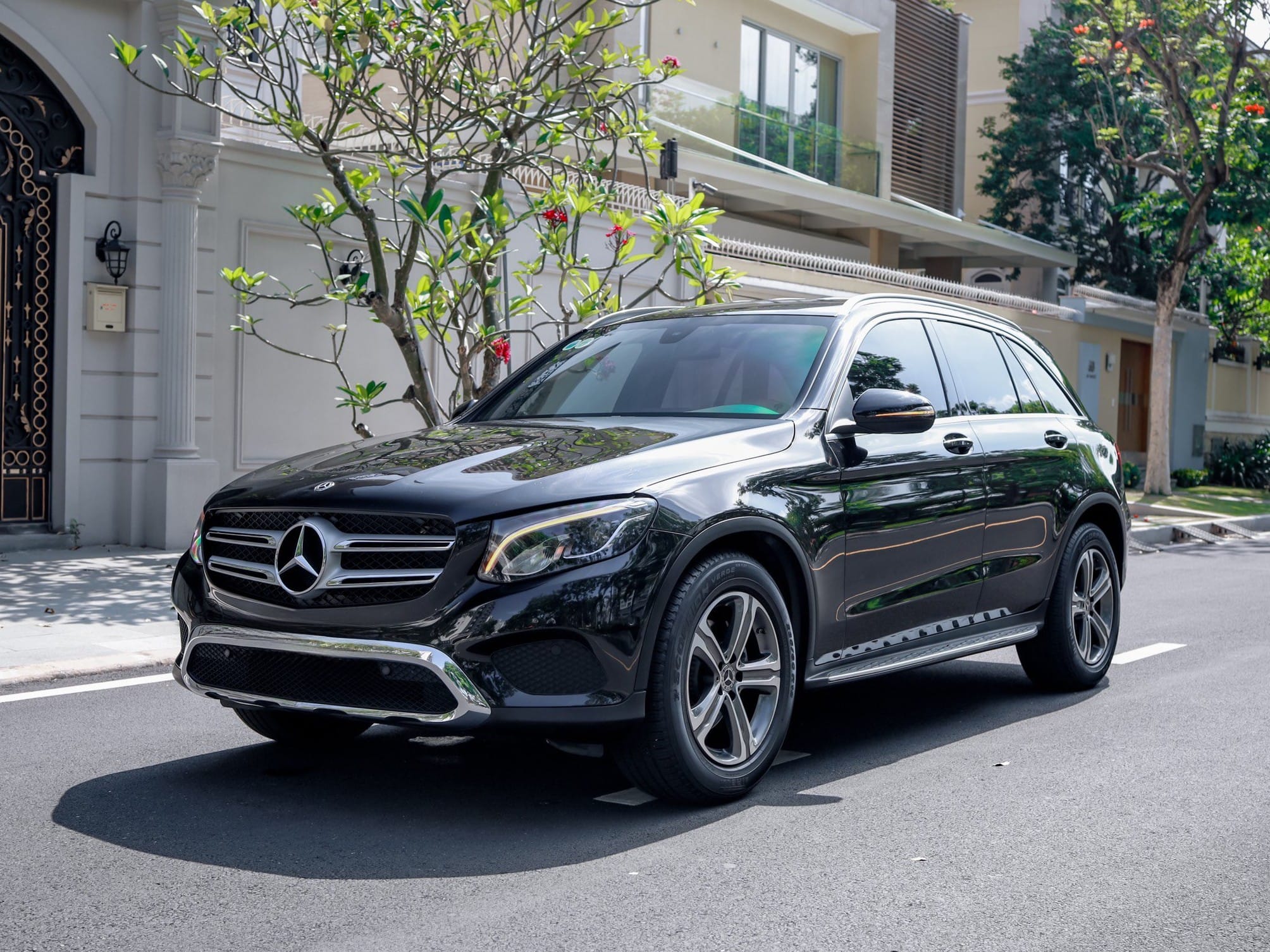 3 mẫu xe sang cũ dưới 900 triệu đồng, rẻ hơn Mazda CX-5- Ảnh 2. 3 mẫu xe sang cũ dưới 900 triệu đồng, rẻ hơn Mazda CX-5- Ảnh 2.