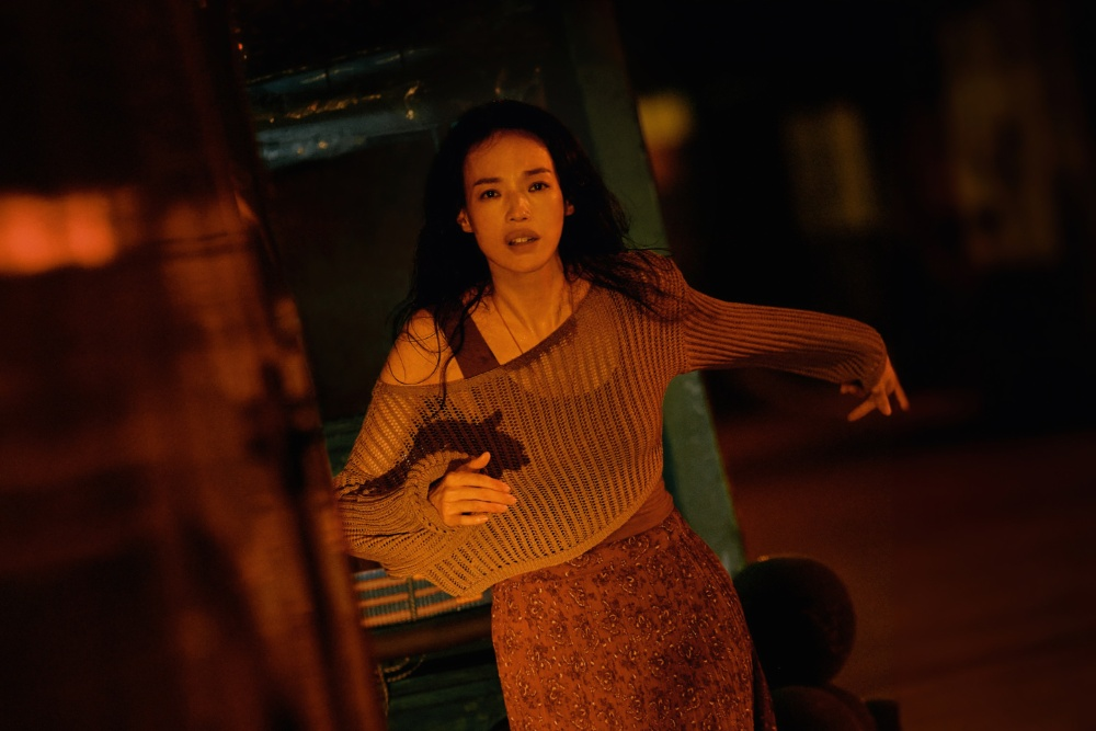 Thức cả đêm vì phim 18+ siêu hay vừa chiếu: Nữ chính đẹp kinh diễm, phong thần cả đời cũng không đủ- Ảnh 5.