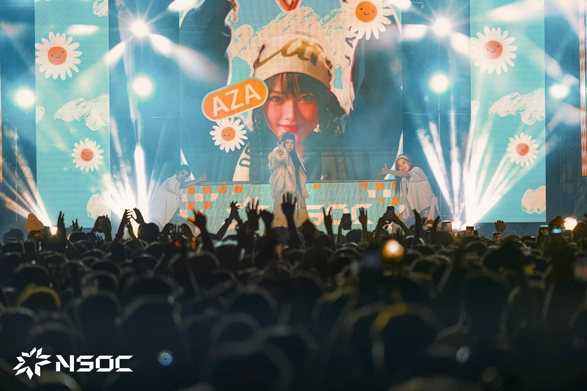 Wake-up 247 tiếp năng lượng cho sinh viên “bùng nổ” cùng NSOC 2025- Ảnh 7.