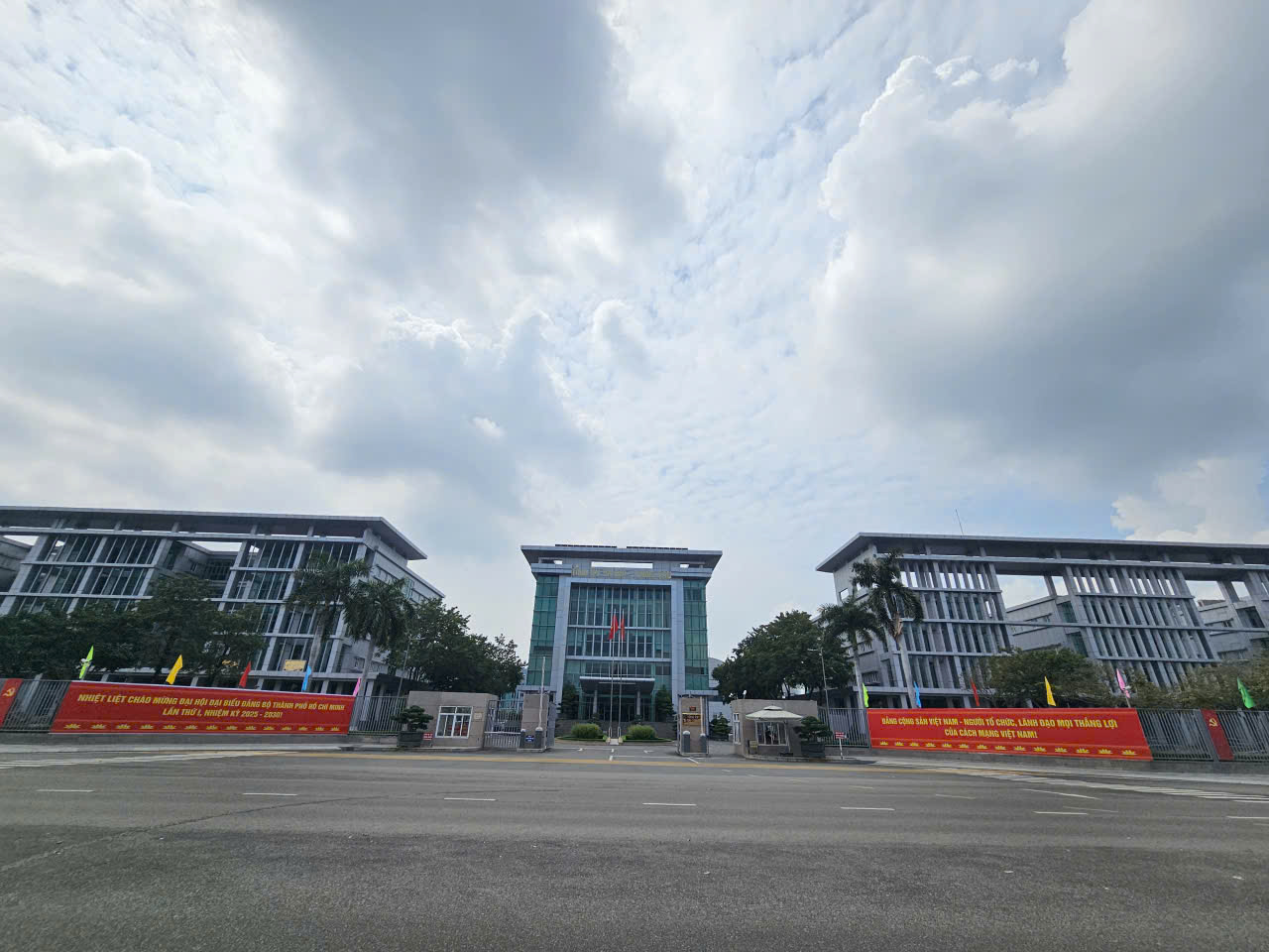 Trụ sở ngàn tỉ đồng giao cho ĐH Y Dược: Những điều cần biết - Ảnh 2.