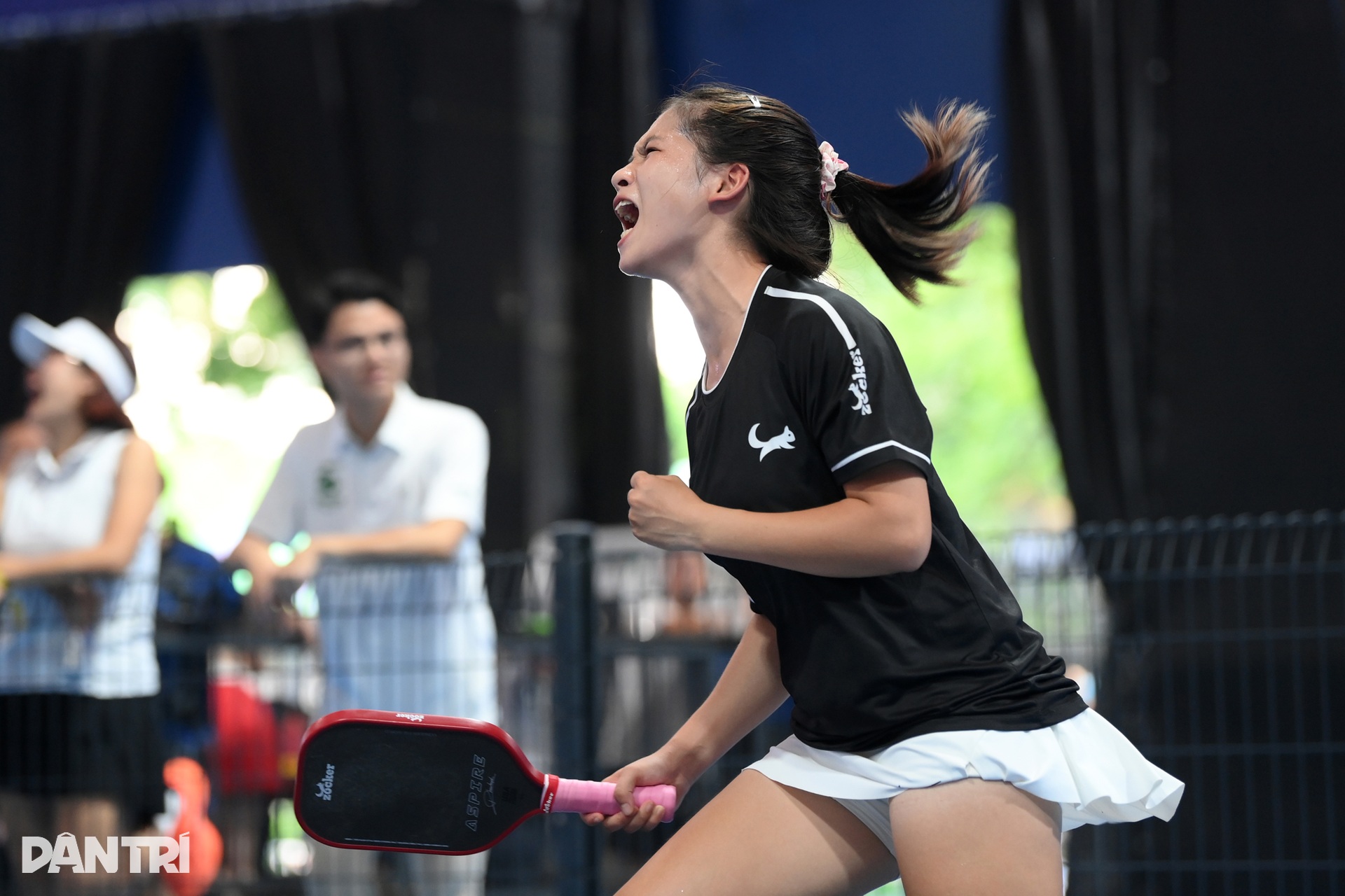 Cặp VĐV 2K chiến thắng đầy kịch tính trước ứng cử viên vô địch Hằng Adam - 8