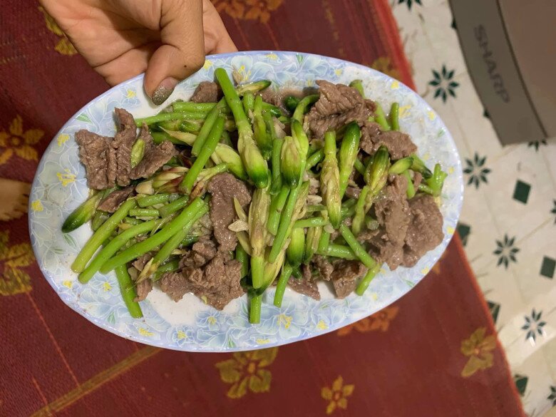 Thứ tưởng măng tây đang khiến chị em Thủ đô amp;#34;lùng sụcamp;#34;: Mỗi năm chỉ có 1 mùa, người chê amp;#34;như bò nhai rơmamp;#34; người lại cực nghiện - 5