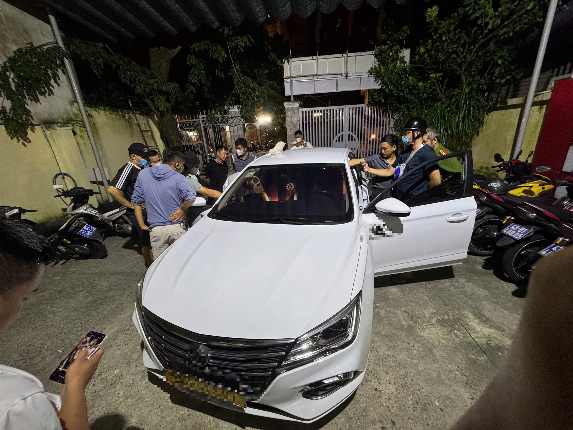 Trinh sát Công an Đà Nẵng bắt tội phạm ma túy như trong phim - Ảnh 2.