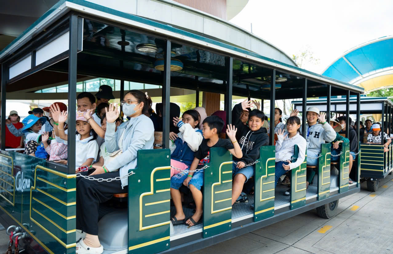 Quỹ Khởi sự từ tâm viết tiếp ‘Chuyện trăng non’ mùa 3 cho trẻ em yếu thế 2 Quỹ Khởi sự từ tâm viết tiếp ‘Chuyện trăng non’ mùa 3 cho trẻ em yếu thế - Ảnh 2.