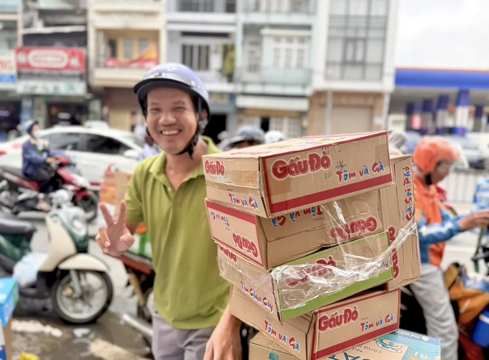 bà con vùng bão (6).jpg