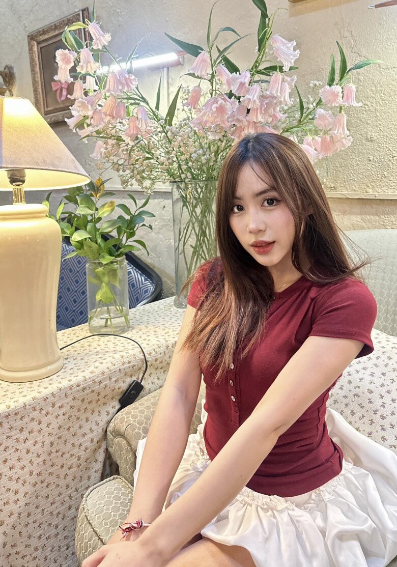 Cô gái Lào hiện đang học Thạc sĩ ngành Quản trị kinh doanh.