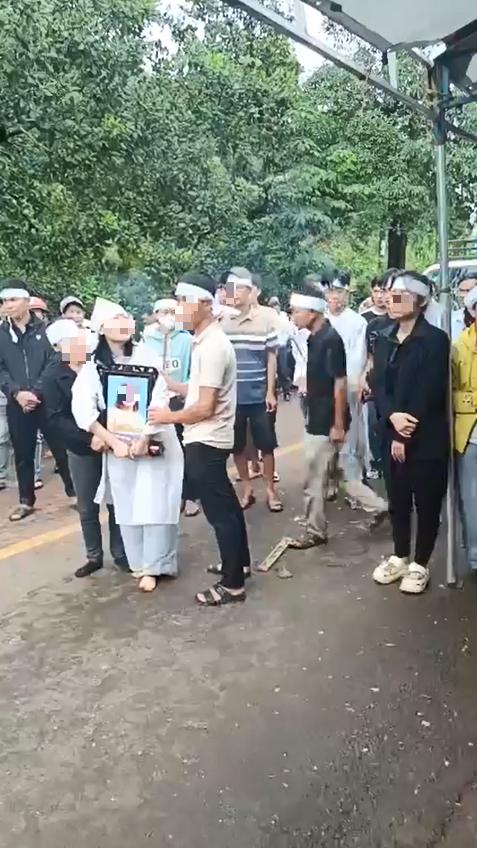 Vụ 3 người bị bắn tử vong ở Đồng Nai: Tiếc thương 2 vợ chồng hiền lành- Ảnh 2. Vụ 3 người bị bắn tử vong ở Đồng Nai: Tiếc thương 2 vợ chồng hiền lành- Ảnh 2.