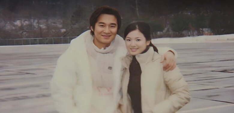 Bức ảnh duy nhất mà Lee Chang Hoon và Song Hye Kyo chụp chung lúc đóng phim với nhau.