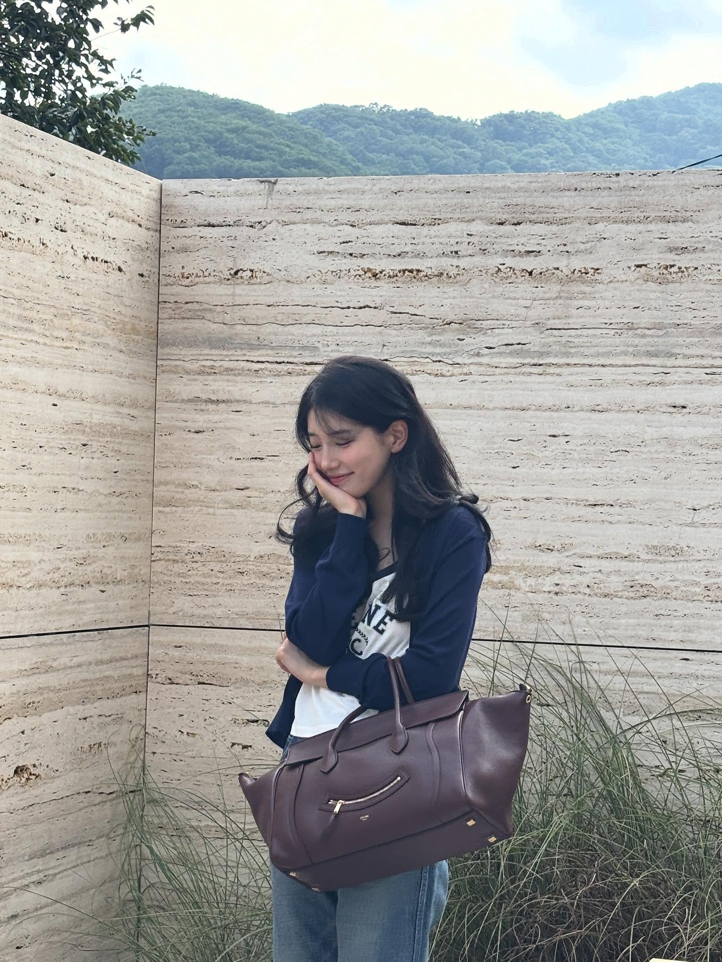 Đẹp lộng lẫy như nữ chính Genie, Make a Wish cũng chỉ thích mặc đồ tối giản - Ảnh 7.