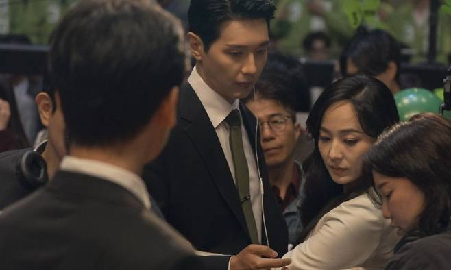 Yếu tim thì chớ dại xem phim Hàn siêu hay này: Nữ chính liên tục bẻ lái khét lẹt, chỉ có sốc hơn không có sốc nhất - Ảnh 5.