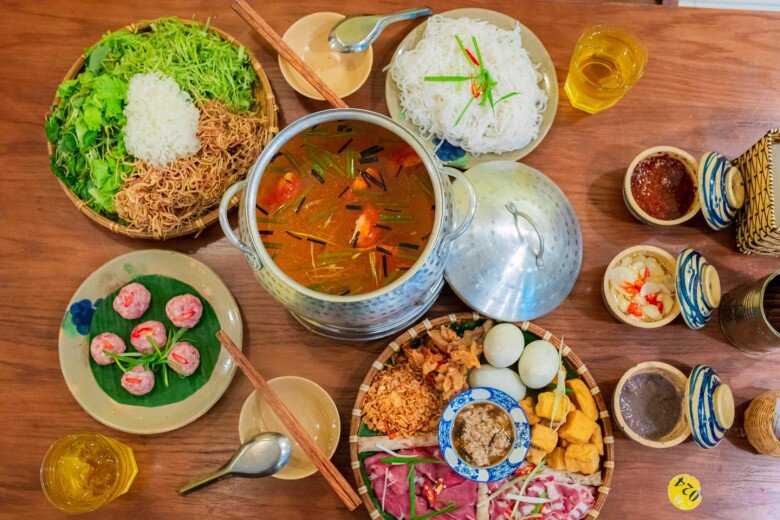 Trời lạnh xì xụp quanh món ăn này thì "tuyệt đỉnh": Dân sành ăn mách bạn top 8 địa chỉ uy tín nhất Thủ đô 5 Trời lạnh xì xụp quanh món ăn này thì amp;#34;tuyệt đỉnhamp;#34;: Dân sành ăn mách bạn top 8 địa chỉ uy tín nhất Thủ đô - 5