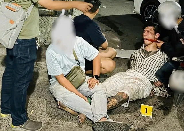 Tú 'cơ' phi tang ma túy xuống bồn cầu như thế nào?- Ảnh 2.