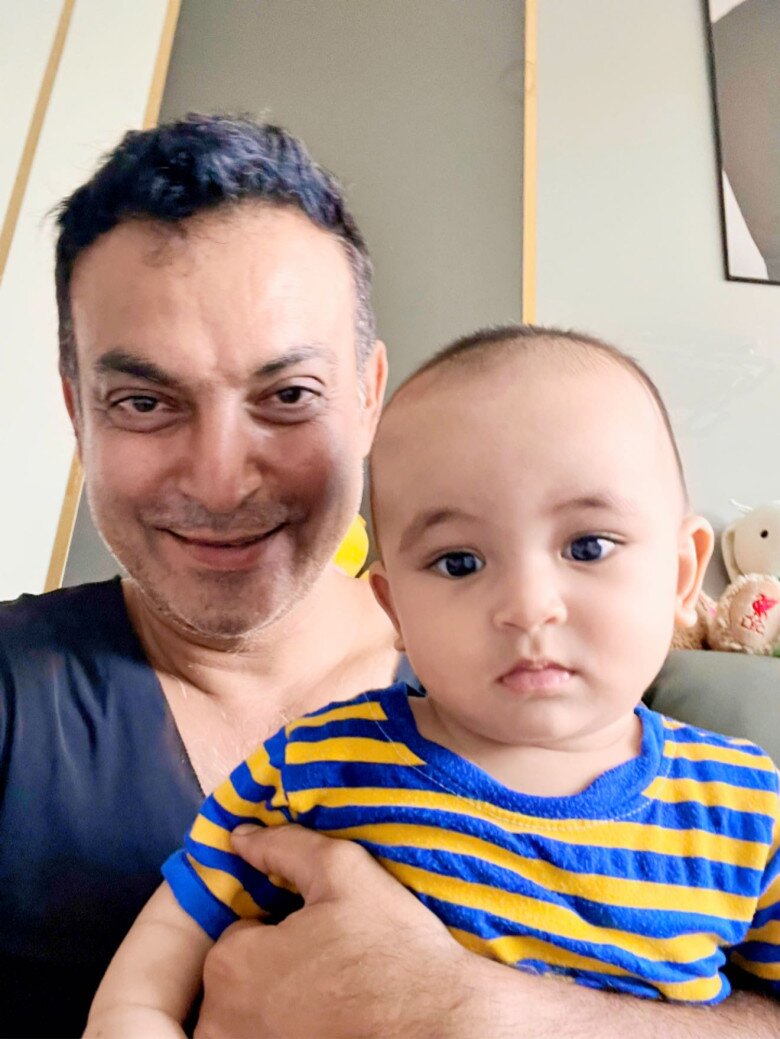 Nhóc tì Milo được nhận xét là bản sao của bố Ấn Độ.