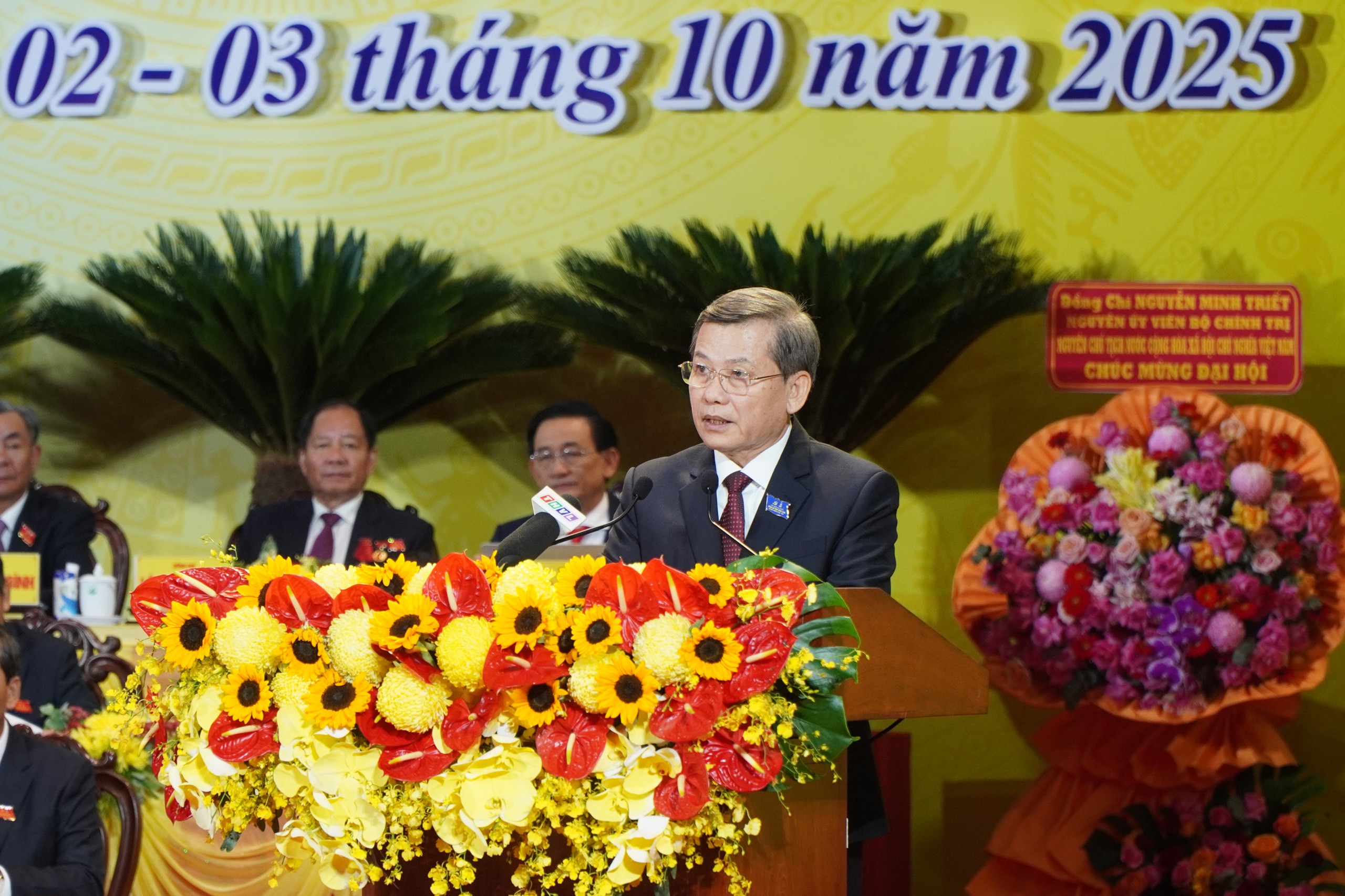 Chủ tịch TP.Cần Thơ được chỉ định giữ chức Bí thư Vĩnh Long 2 Chủ tịch TP.Cần Thơ được chỉ định làm Bí thư Vĩnh Long - Ảnh 2.