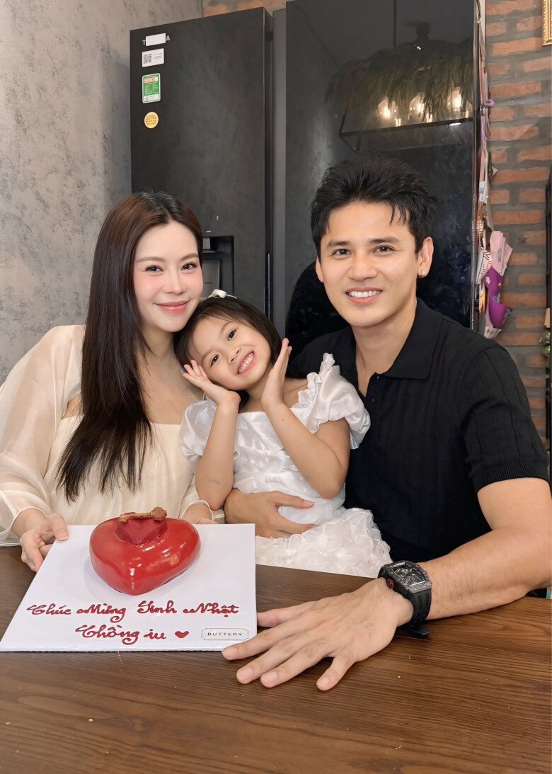 6 năm về chung nhà, vợ chồng Anh Tài - Vũ Ngọc Ánh có tổ ấm hạnh phúc.