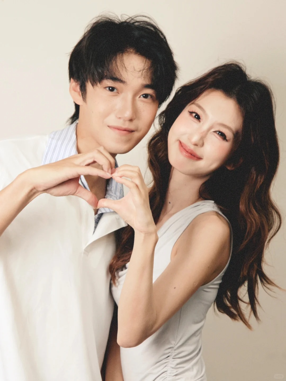 "Giảm sức mạnh của con tướng này giúp tôi": Dân mạng tuyên bố khi xem ảnh 2 mẹ con cách nhau vài chục năm - Ảnh 14.