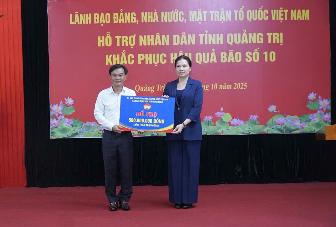 Thường trực Ban Bí thư:Thiệt hại bão số 10 lớn, ưu tiên lo cuộc sống bà con - Ảnh 4.