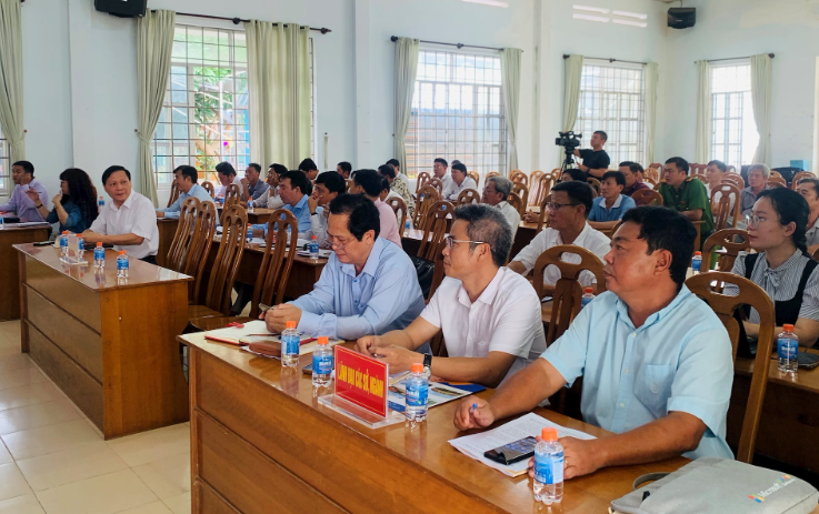 Đoàn ĐBQH tỉnh Lâm Đồng: Đưa ý kiến 'nóng' của cử tri đến nghị trường Quốc hội - Ảnh 3.