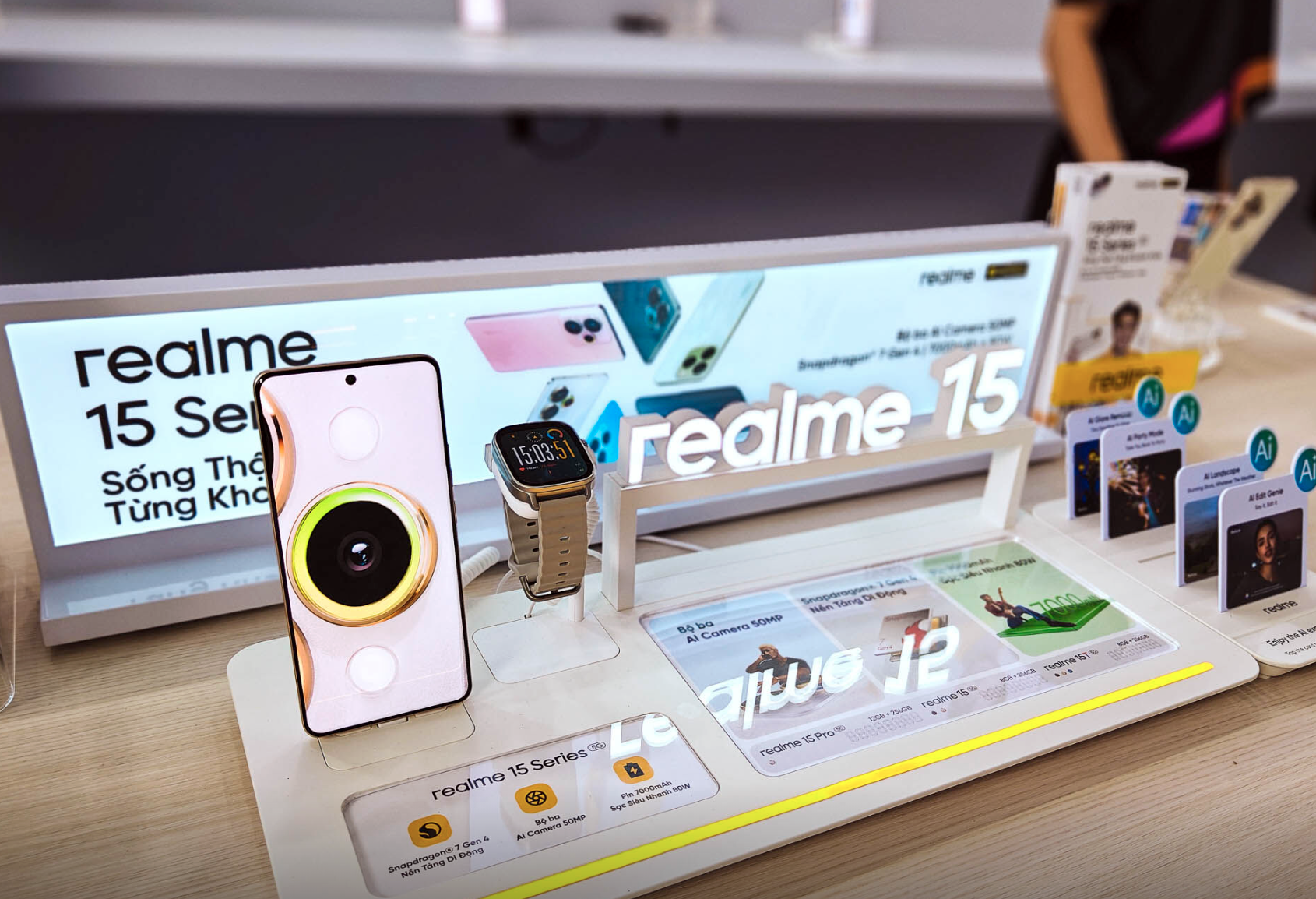 Trình làng smartphone realme 15 series, trang bị hệ thống AI mạnh mẽ 2 Trình làng dòng smartphone realme 15 series, trang bị hệ thống AI mạnh mẽ - Ảnh 2.
