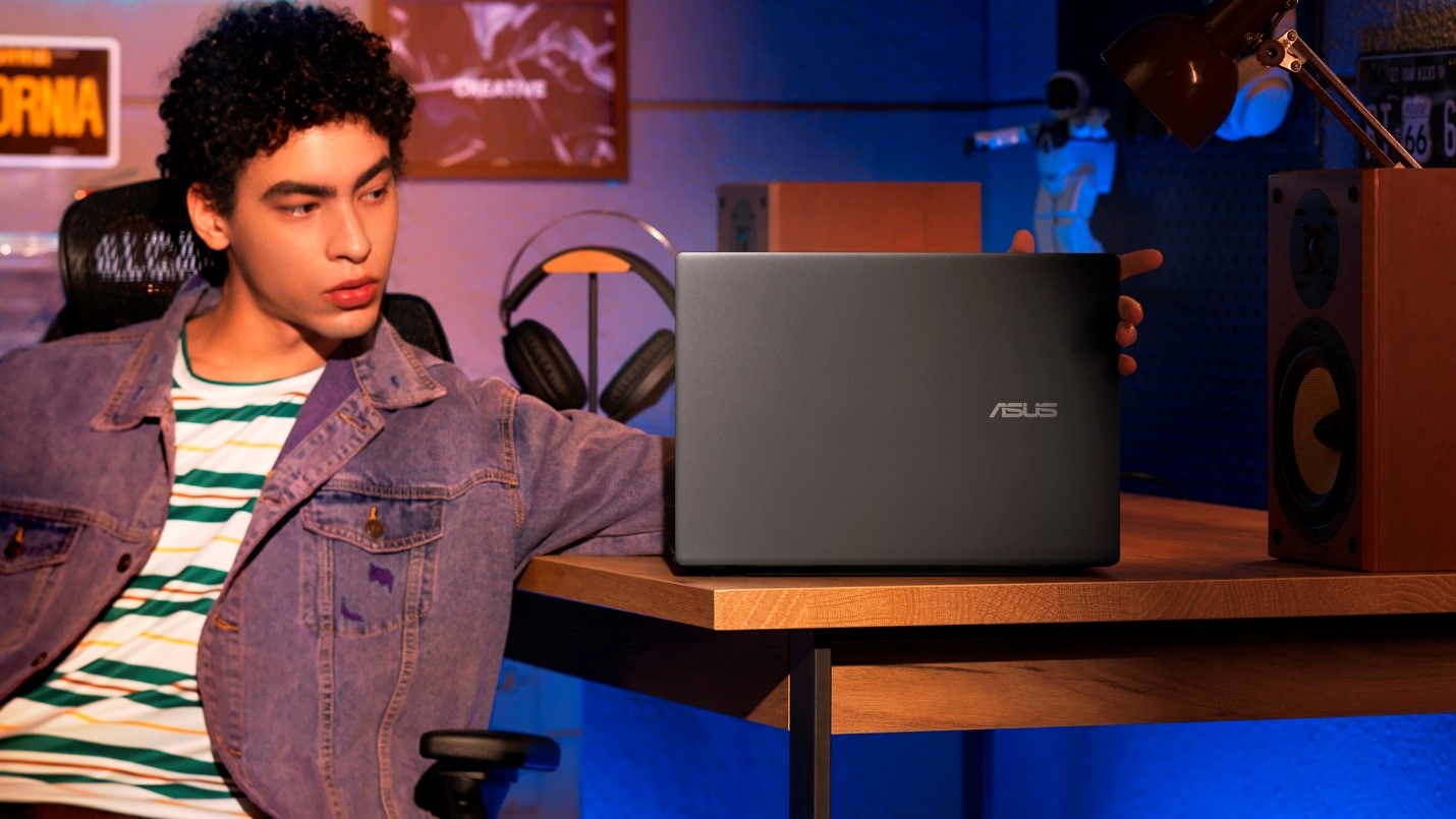 ASUS Gaming V16: Laptop gaming mỏng nhẹ vừa học vừa chơi cho mùa Back to School- Ảnh 1. ASUS Gaming V16: Laptop gaming mỏng nhẹ vừa học vừa chơi cho mùa Back to School- Ảnh 1.