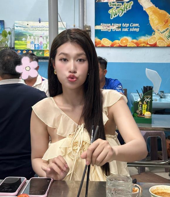 Sao Việt 11/10, tin sao việt mới nhất