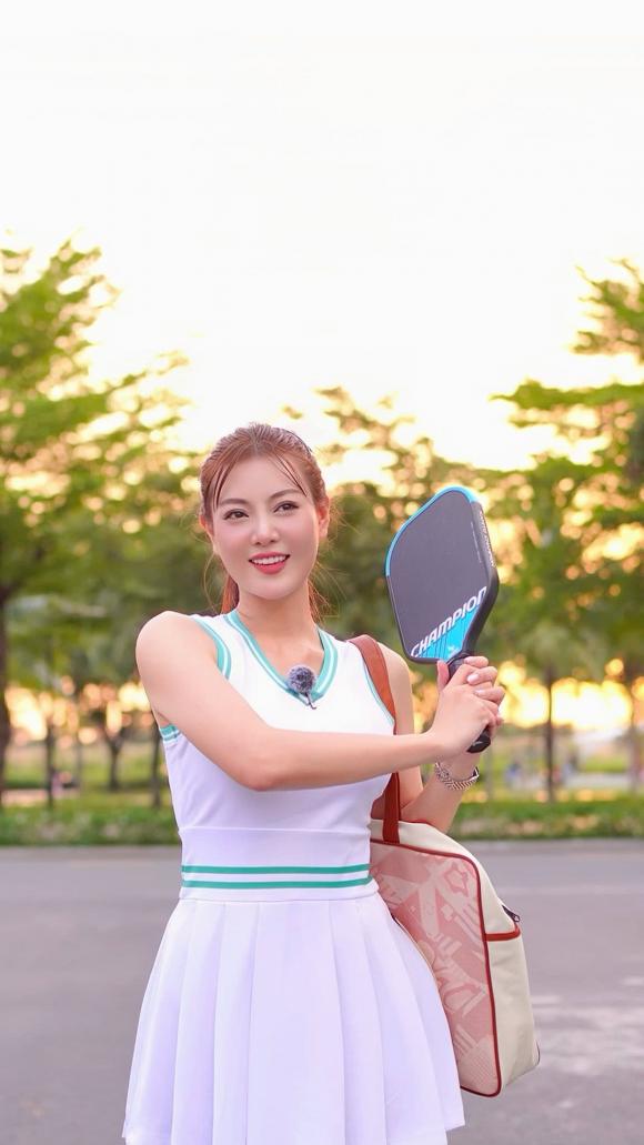 Sao Việt 11/10, tin sao việt mới nhất