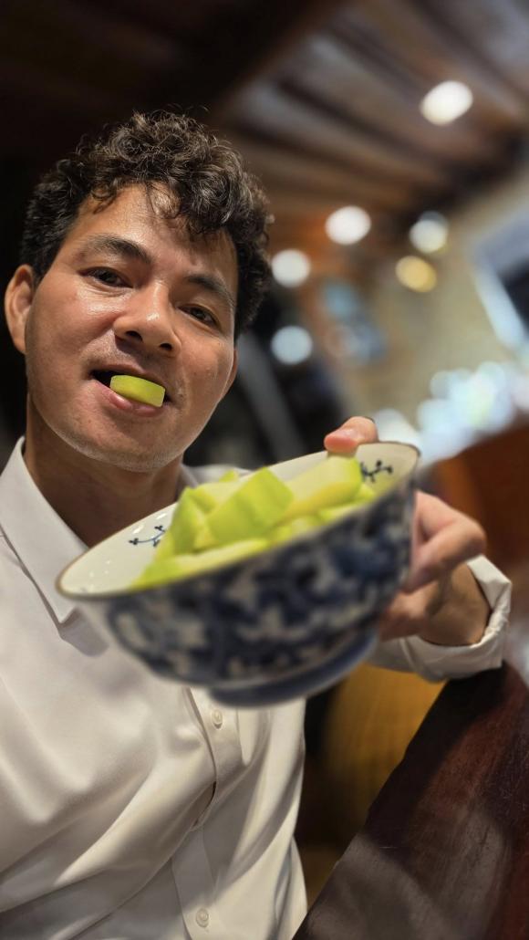 Sao Việt 11/10, tin sao việt mới nhất