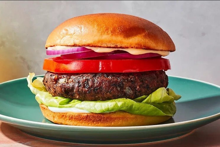 Chuyện lạ: Châu Âu yêu cầu xúc xích, bánh burger phải có thịt- Ảnh 3.