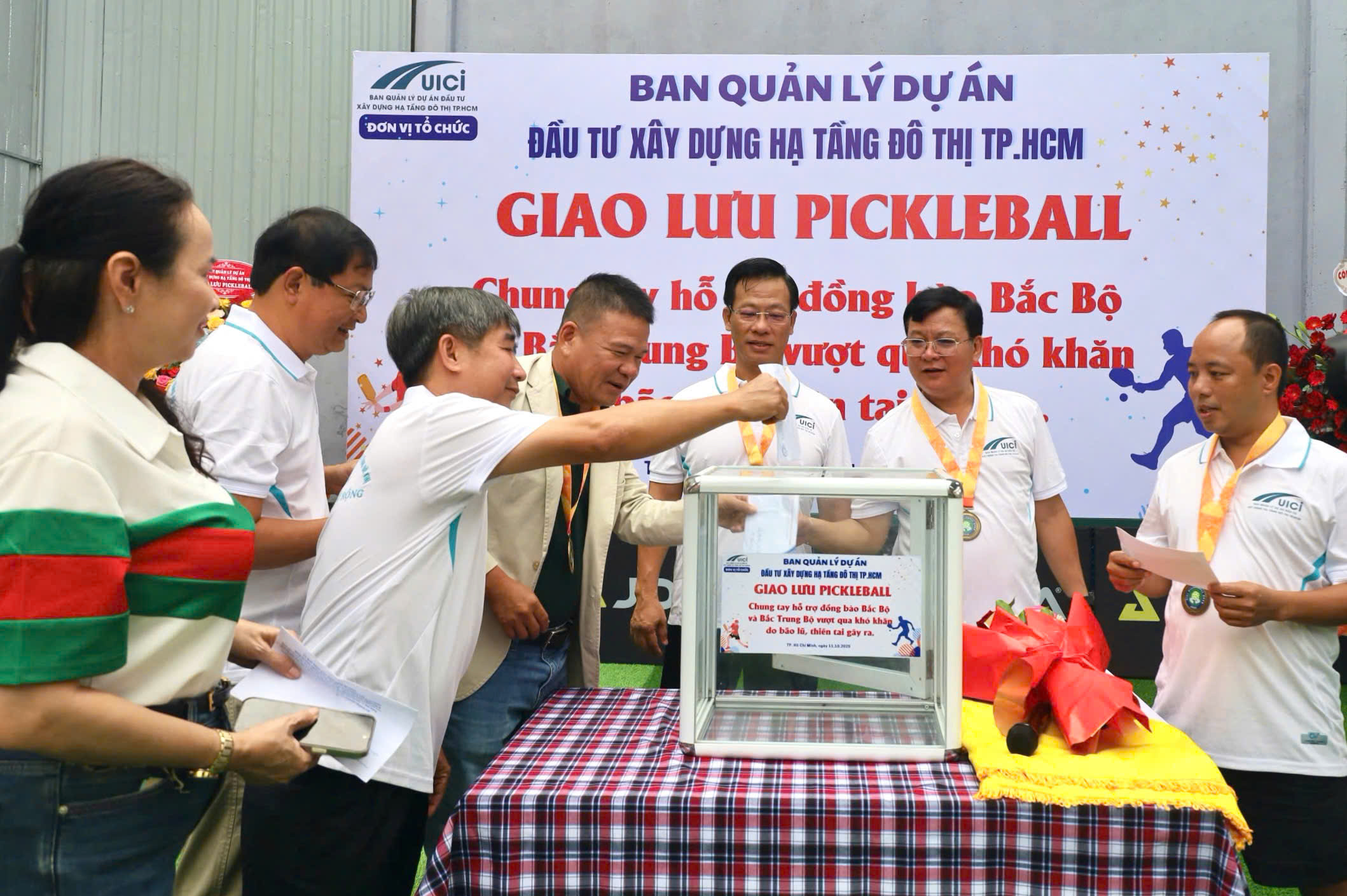 TP HCM: Tổ chức Giải giao lưu Pickleball gây quỹ hỗ trợ đồng bào vùng bão lũ - Ảnh 2.