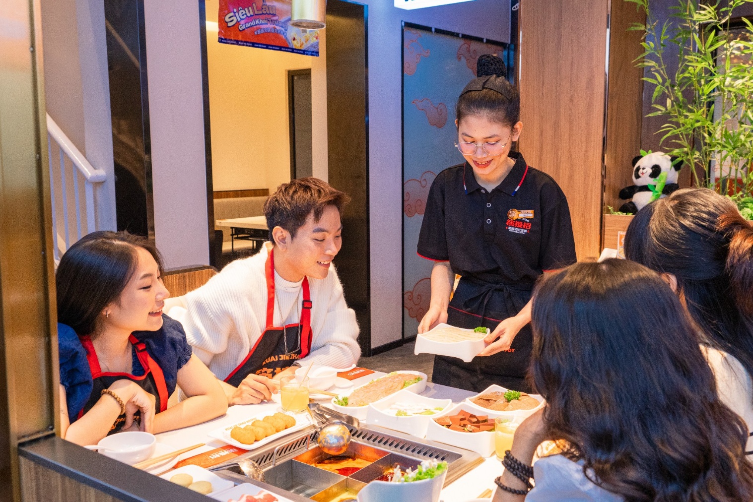 Nhà hàng lẩu Kuai Jie Zhao - điểm hẹn ẩm thực Trùng Khánh ngay giữa lòng Sài Gòn- Ảnh 5.