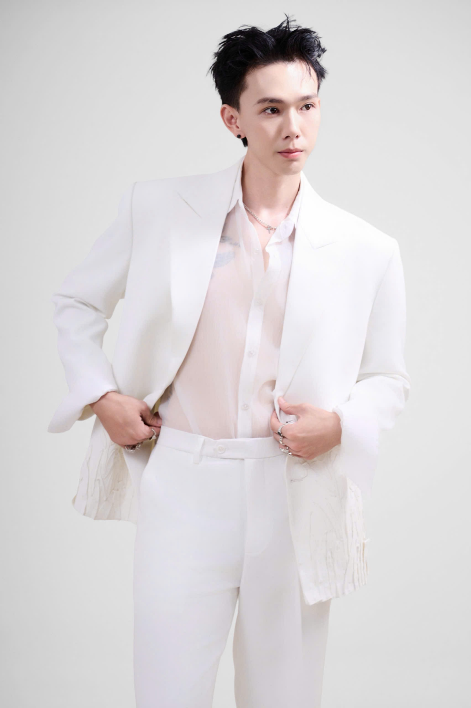 Hoàng Khang: Chặng đường của một bạn trẻ kiên định cùng dòng nhạc Ballad- Ảnh 5.