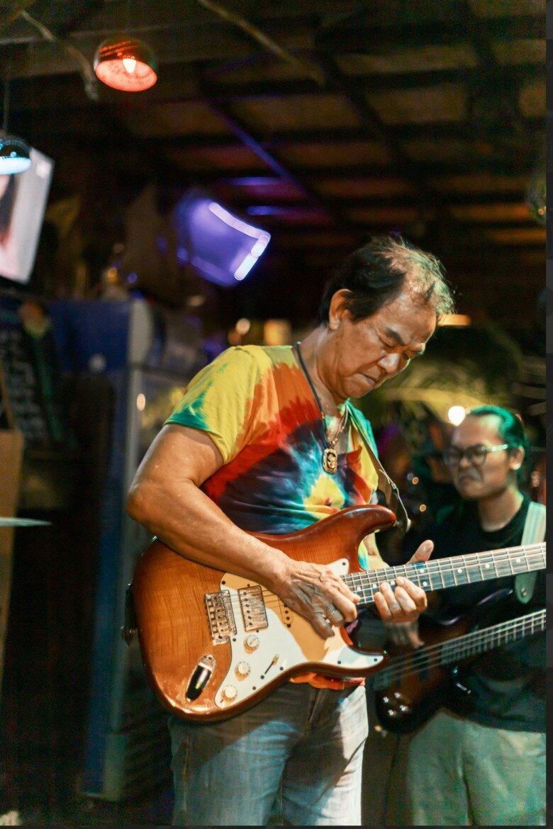 Nam nghệ sĩ đau lòng khi chứng kiến tình cảnh của đồng nghiệp một thời.