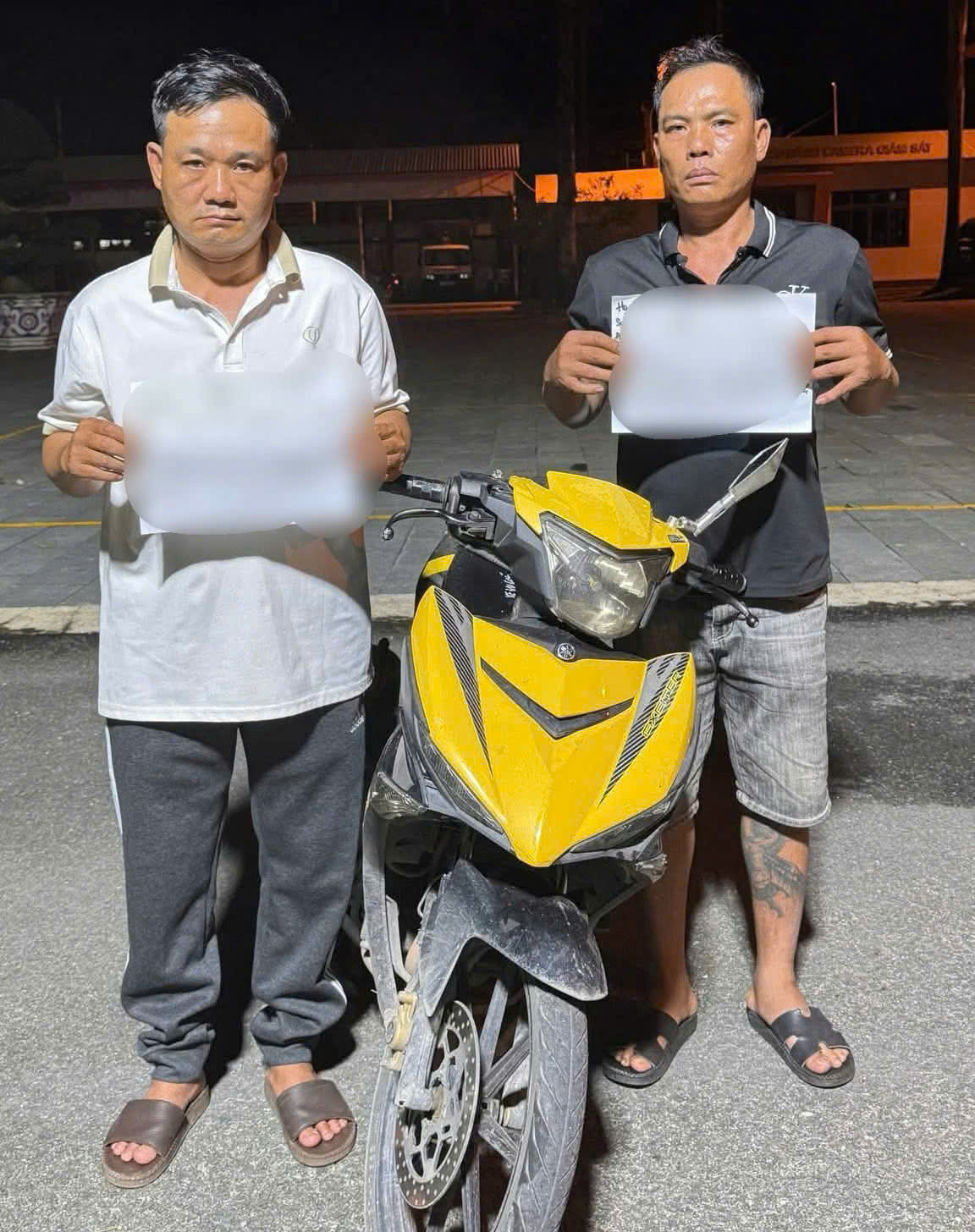 Lời khai của hai đối tượng cướp giật dây chuyền vàng ở TP HCM - Ảnh 2.