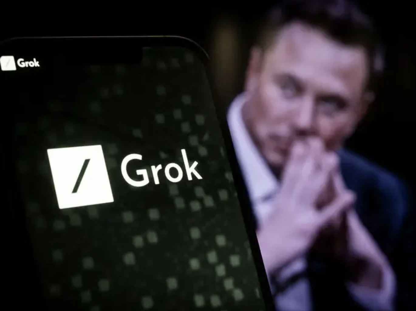 Elon Musk đổi mới Grok, sa thải 500 nhân sự ngay trong đêm - Ảnh 3.