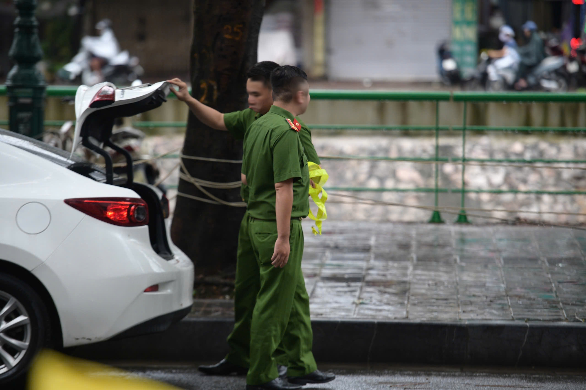 Công an làm việc với Shark Bình về dự án tiền số AntEx tại Hà Nội - Ảnh 2.