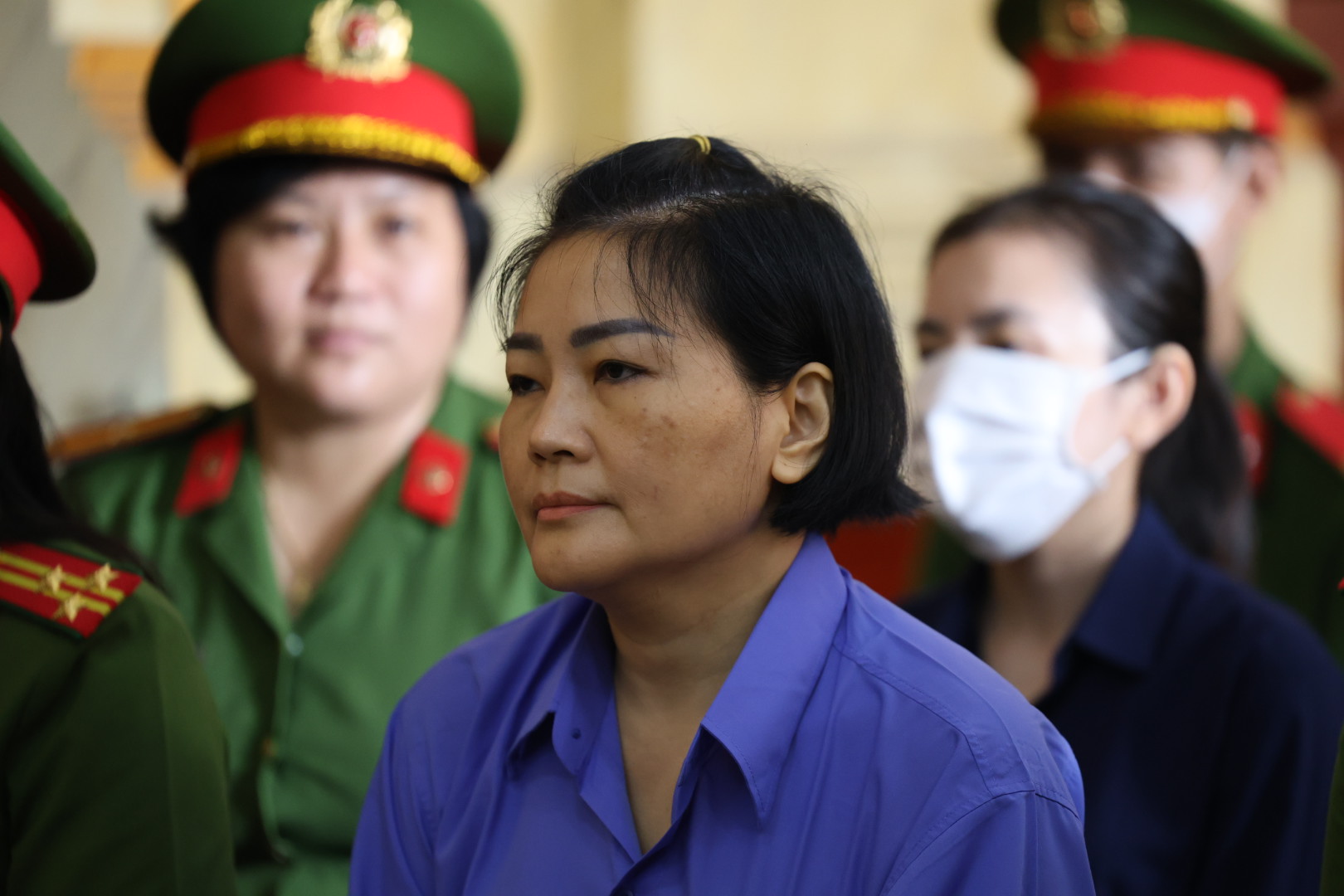 Một câu hỏi của chủ toạ khiến cựu Tổng giám đốc SJC ngượng ngùng- Ảnh 2. Một câu hỏi của chủ toạ khiến cựu Tổng giám đốc SJC ngượng ngùng- Ảnh 2.