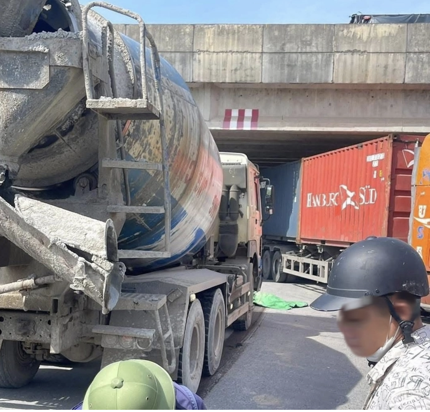 Tài xế xe bồn kéo lê nữ sinh 15 tuổi: Hành vi giết người tàn nhẫn - Ảnh 2.