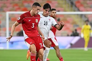 Bóng đá Đông Nam Á hãy đứng trên đôi chân của mình