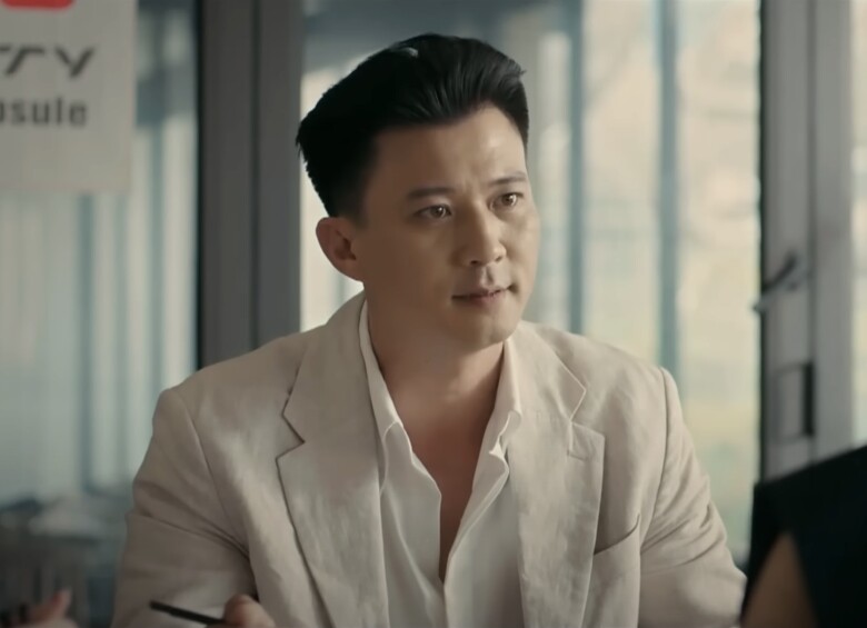 Dù thành đạt và được nhiều cô gái ngưỡng mộ, Viễn vẫn độc thân.