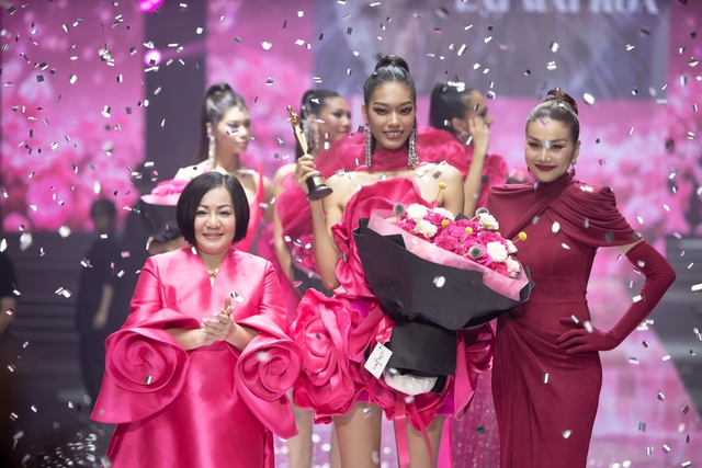 Lại Mai Hoa trở thành Quán quân Vietnam's Next Top Model mùa thứ 9!- Ảnh 4.