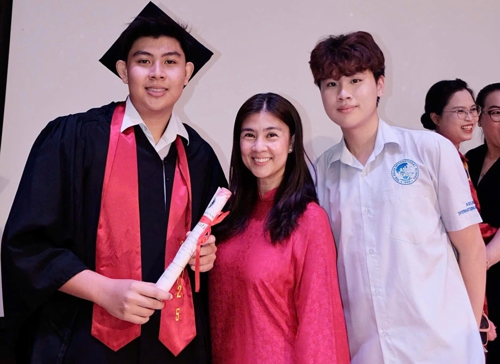 Diễn viên Việt ly hôn đại gia ngàn tỷ, phải đi bày mâm cúng cô hồn thuê, giờ sở hữu 2 nhà hàng sang trọng- Ảnh 3.