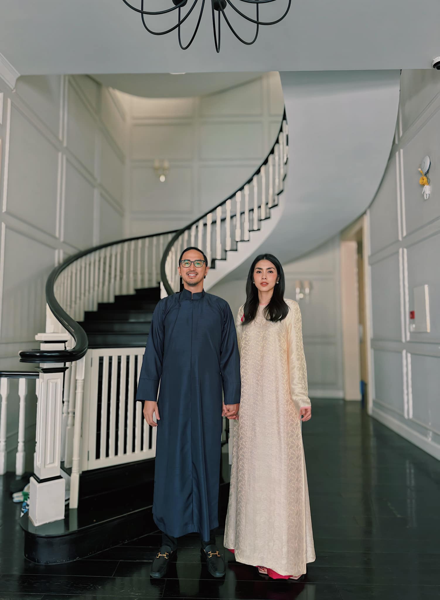 Ngọc nữ đẹp nhất Việt Nam là bà chủ chuỗi nhà hàng bề thế, sinh 3 con cho đại gia, U40 đẹp nóng bỏng- Ảnh 5.