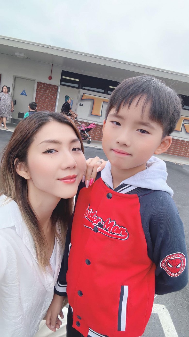 Người mẫu Vbiz sang Mỹ định cư, yêu chồng cũ 1 tuần thì cưới, tình cảnh bây giờ thật bất ngờ- Ảnh 8.