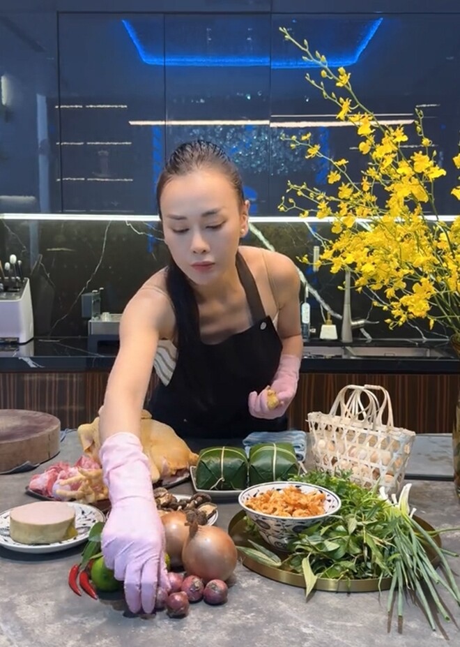 Phương Oanh không chịu an phận sau khi lấy Shark Bình- Ảnh 4.