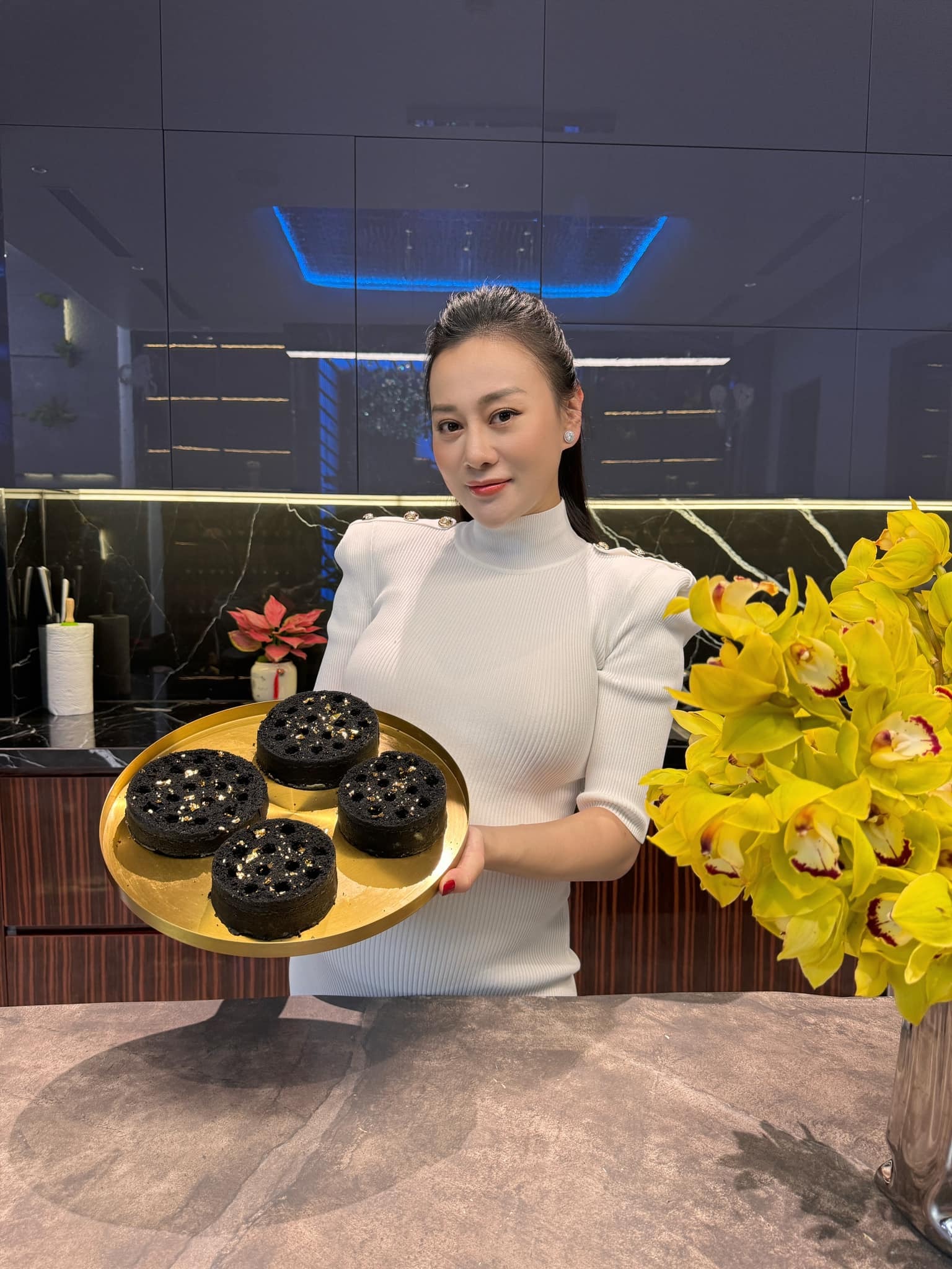 Phương Oanh không chịu an phận sau khi lấy Shark Bình- Ảnh 5.